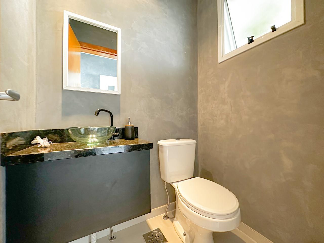 Sobrado à venda com 3 quartos, 161m² - Foto 2