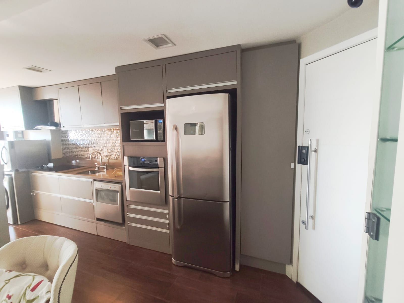 APARTAMENTO - 3 DORMITÓRIOS / 1 SUÍTE - R$690 MIL - CENTRO / CANOAS — foto 4