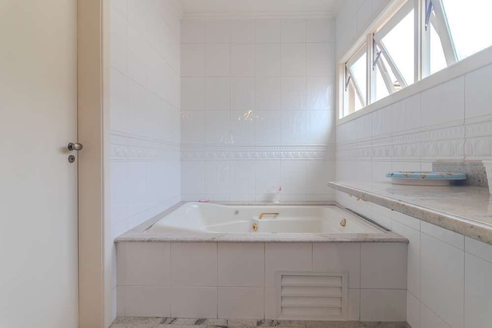Casa à venda com 3 quartos, 378m² - Foto 26