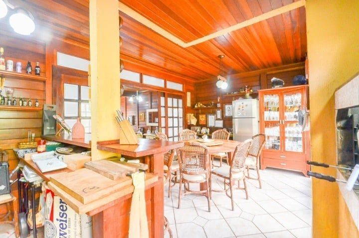 Casa à venda com 3 quartos, 253m² - Foto 15