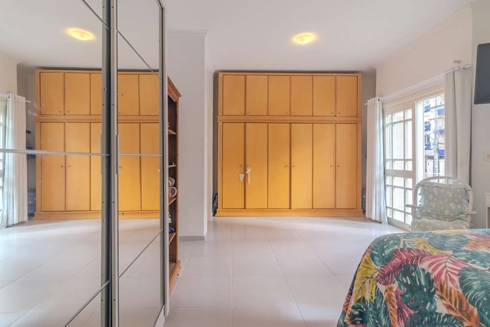 Casa à venda com 3 quartos, 378m² - Foto 19