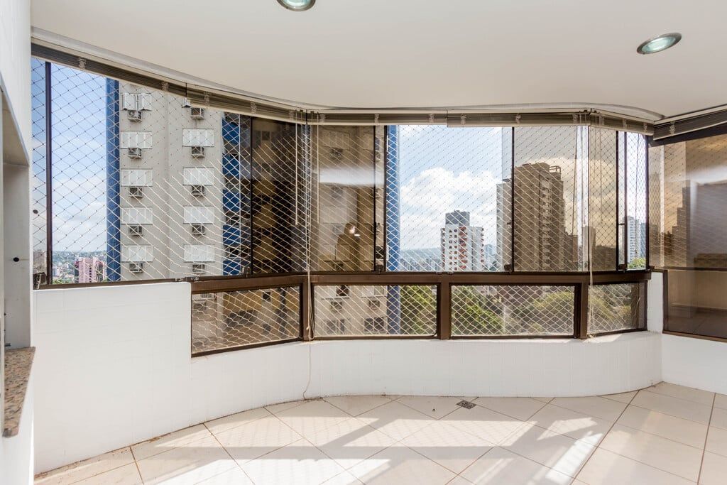 Apartamento à venda com 3 quartos, 123m² - Foto 8