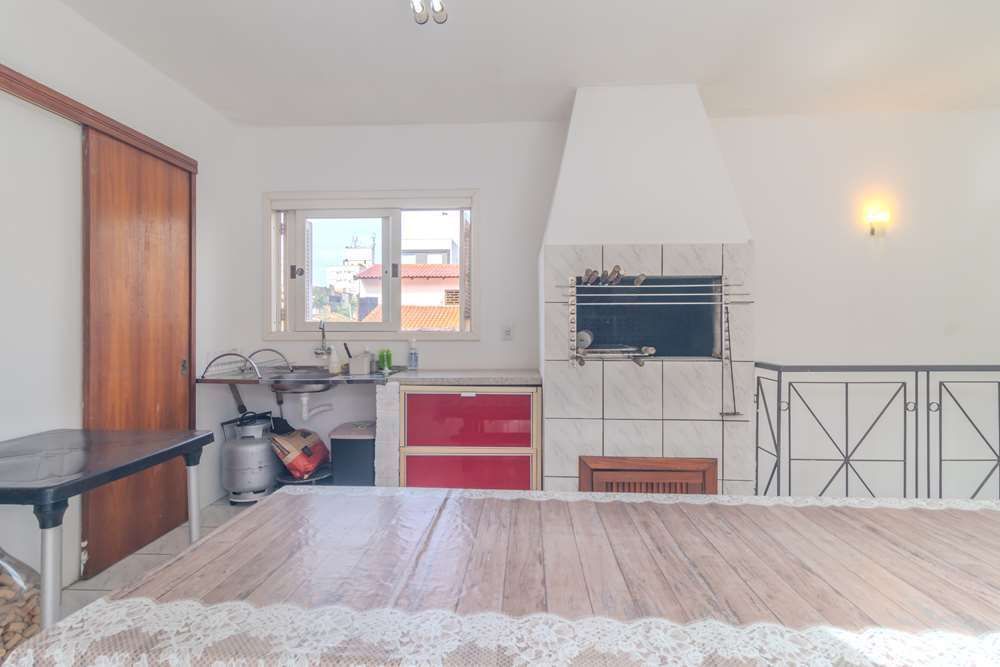 Casa à venda com 3 quartos, 378m² - Foto 5