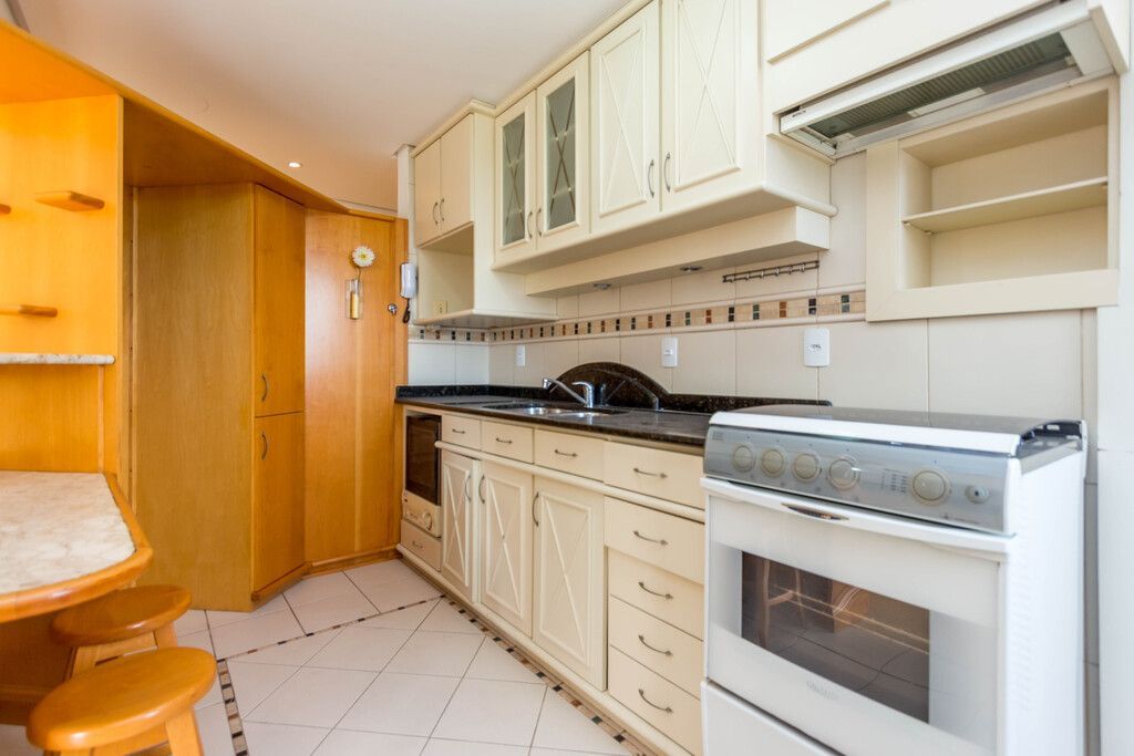 Apartamento à venda com 3 quartos, 123m² - Foto 16