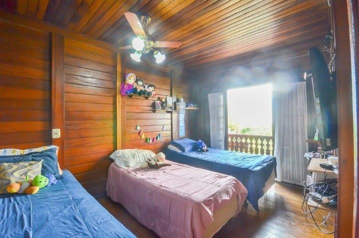 Casa à venda com 3 quartos, 253m² - Foto 10