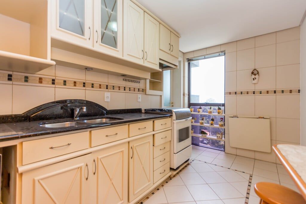 Apartamento à venda com 3 quartos, 123m² - Foto 17