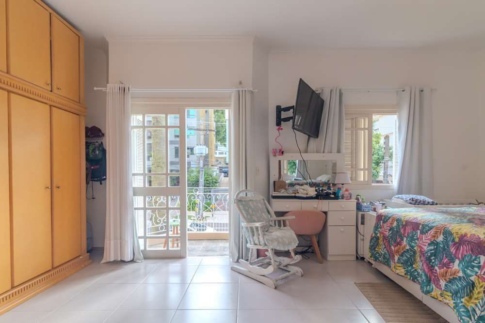 Casa à venda com 3 quartos, 378m² - Foto 17