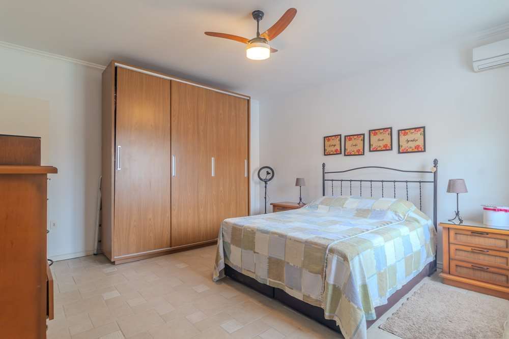 Casa à venda com 3 quartos, 378m² - Foto 14