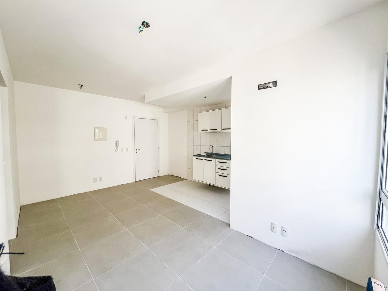 Apartamento à venda com 2 quartos, 65m² - Foto 3