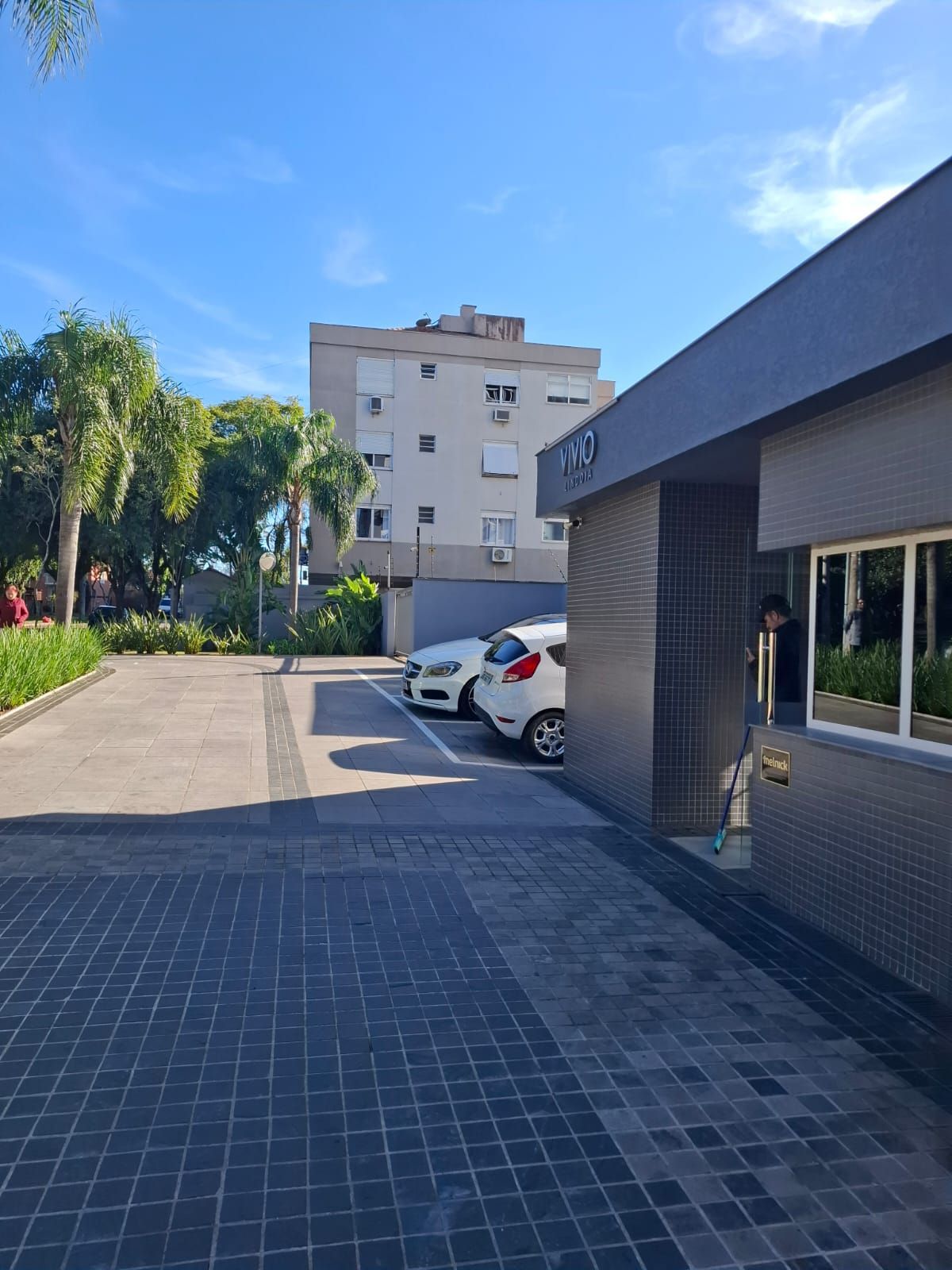 Ótimo apartamento, no Condomínio Vivio Lindóia, semi mobiliado, 3 dorm., vaga e infra completa. — foto 3