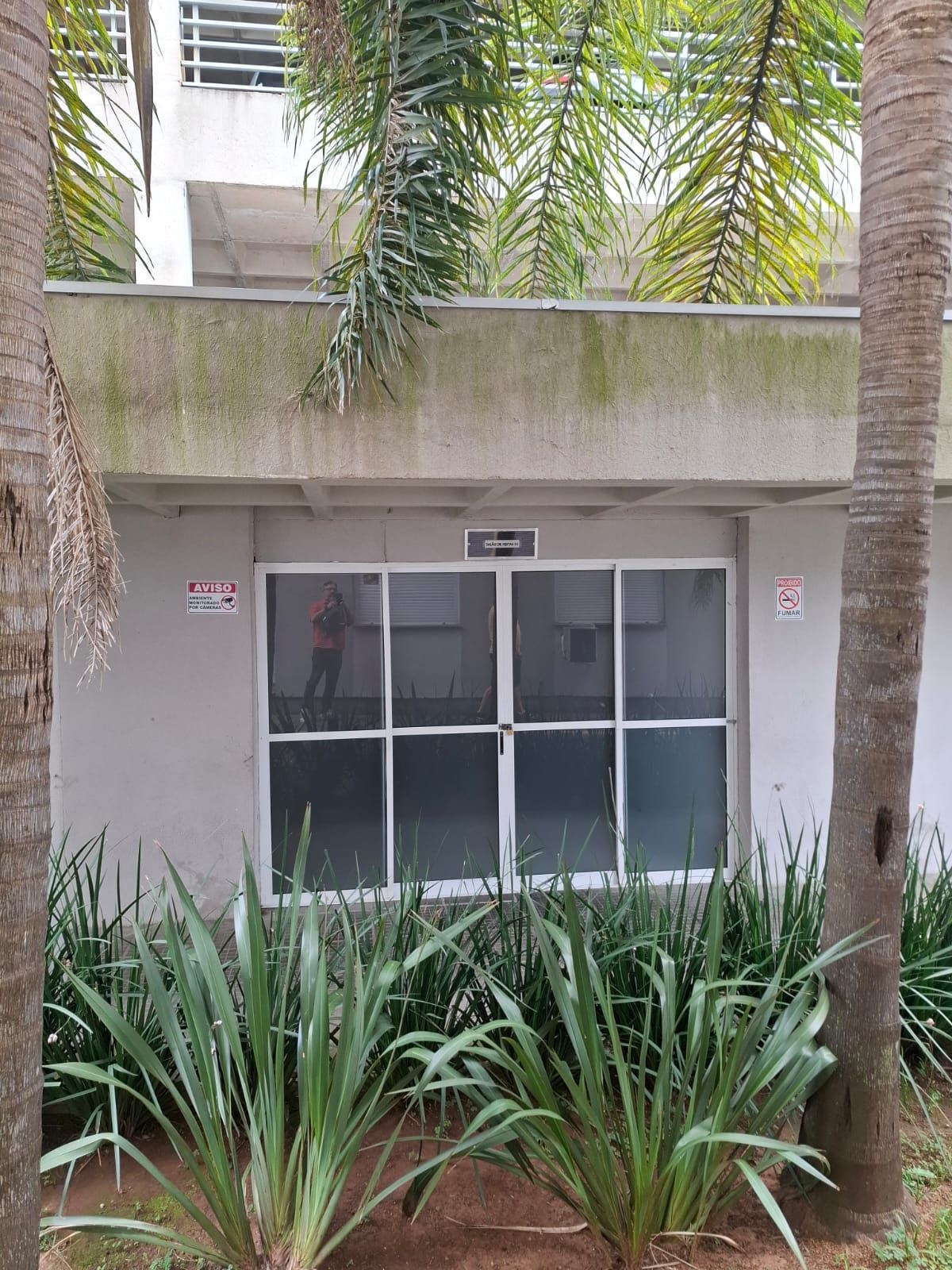 Apto 2 dorm., sala , cozinha, banheiro, infra completa com piscina e elevador. Aceita Compra Assistida. Cachoeirinha. — foto 2