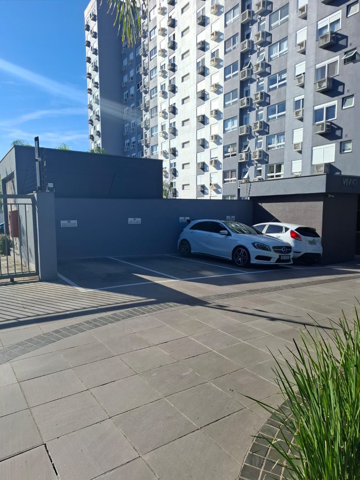 Ótimo apartamento, no Condomínio Vivio Lindóia, semi mobiliado, 3 dorm., vaga e infra completa. — foto 4