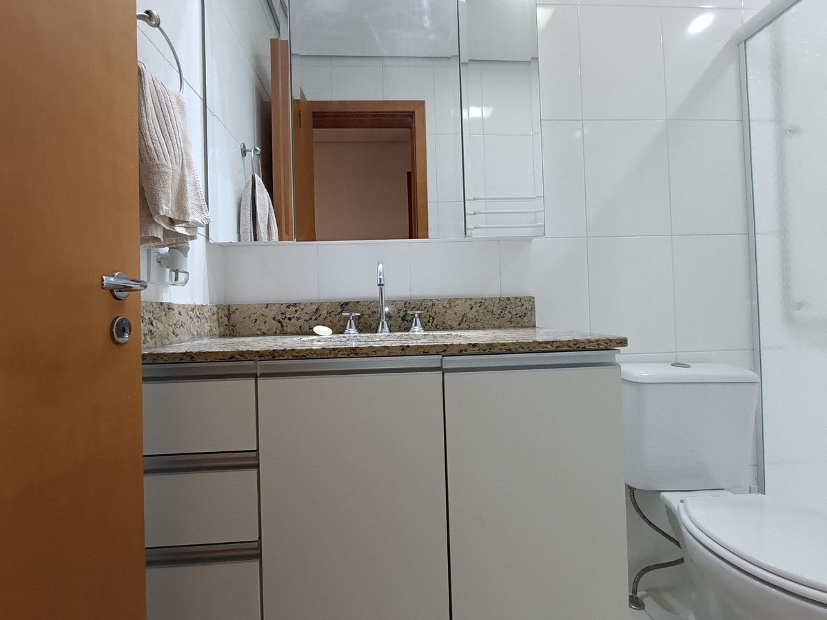 Apartamento para alugar com 1 quarto, 57m² - Foto 15