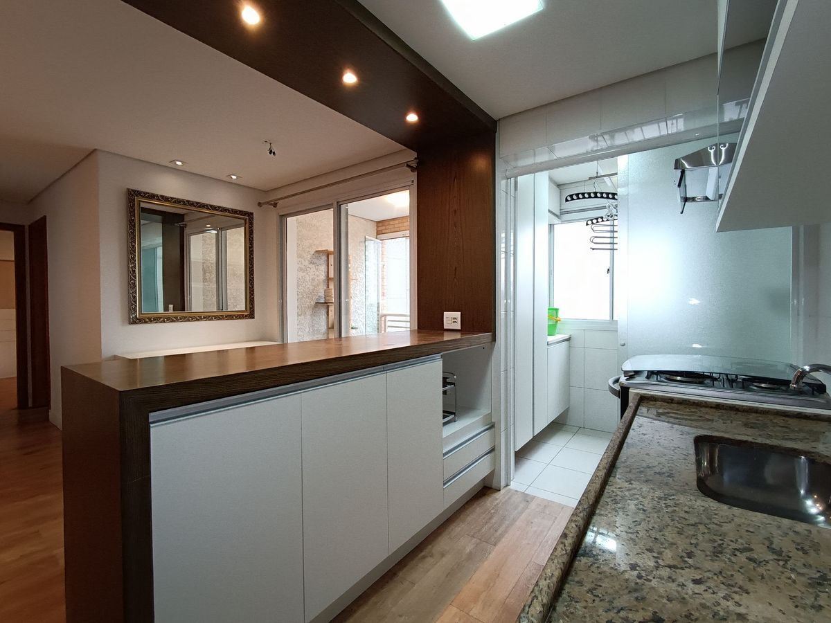 Apartamento para alugar com 1 quarto, 57m² - Foto 1