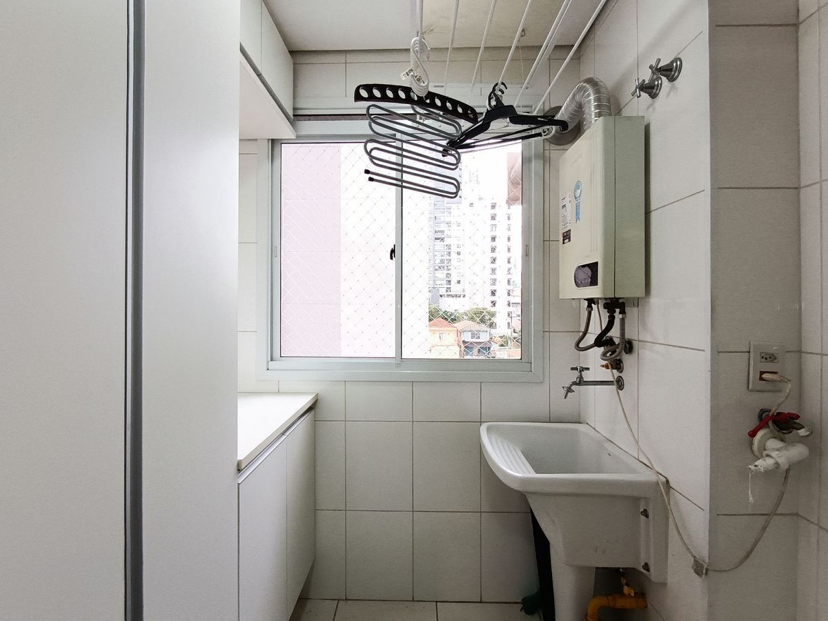 Apartamento para alugar com 1 quarto, 57m² - Foto 18