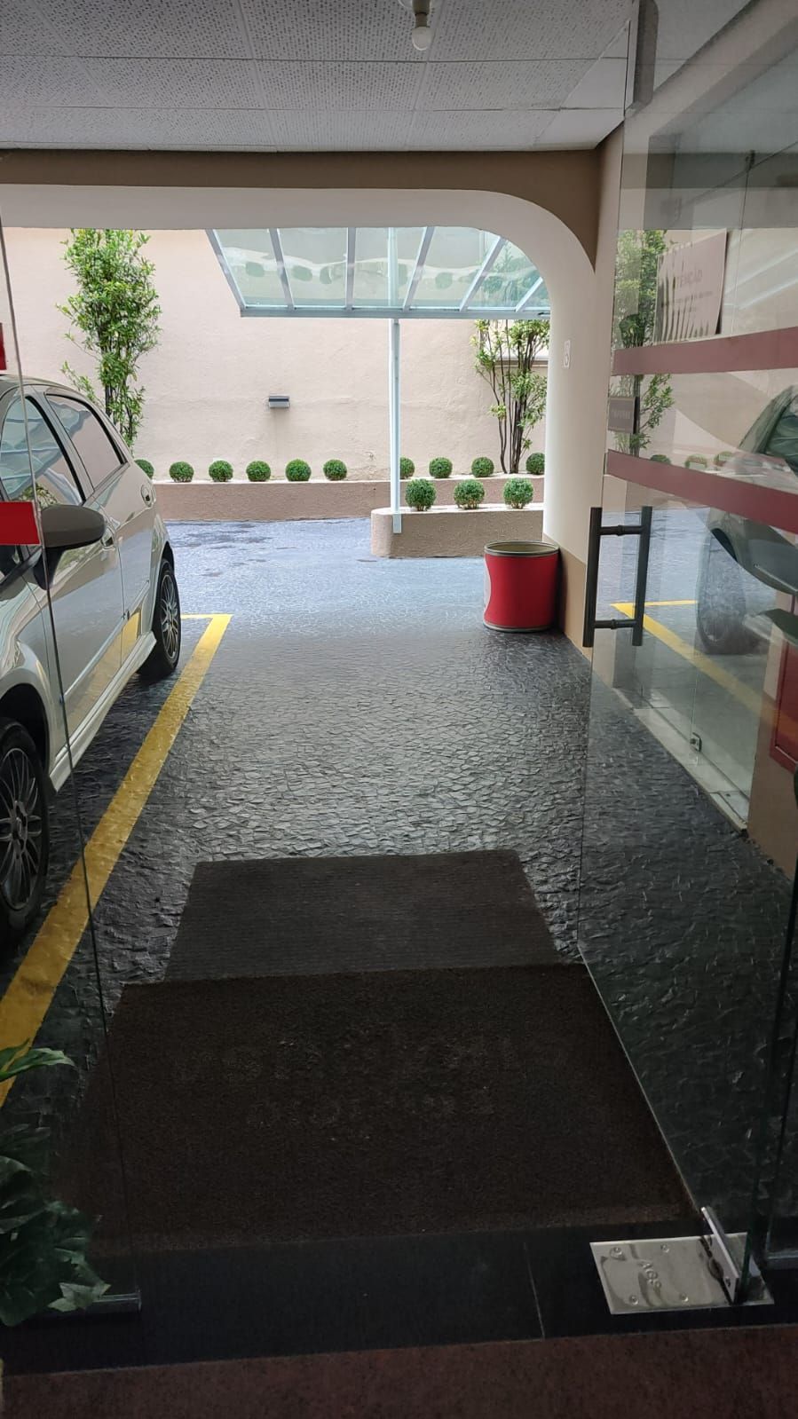 Apartamento para alugar com 1 quarto, 60m² - Foto 9
