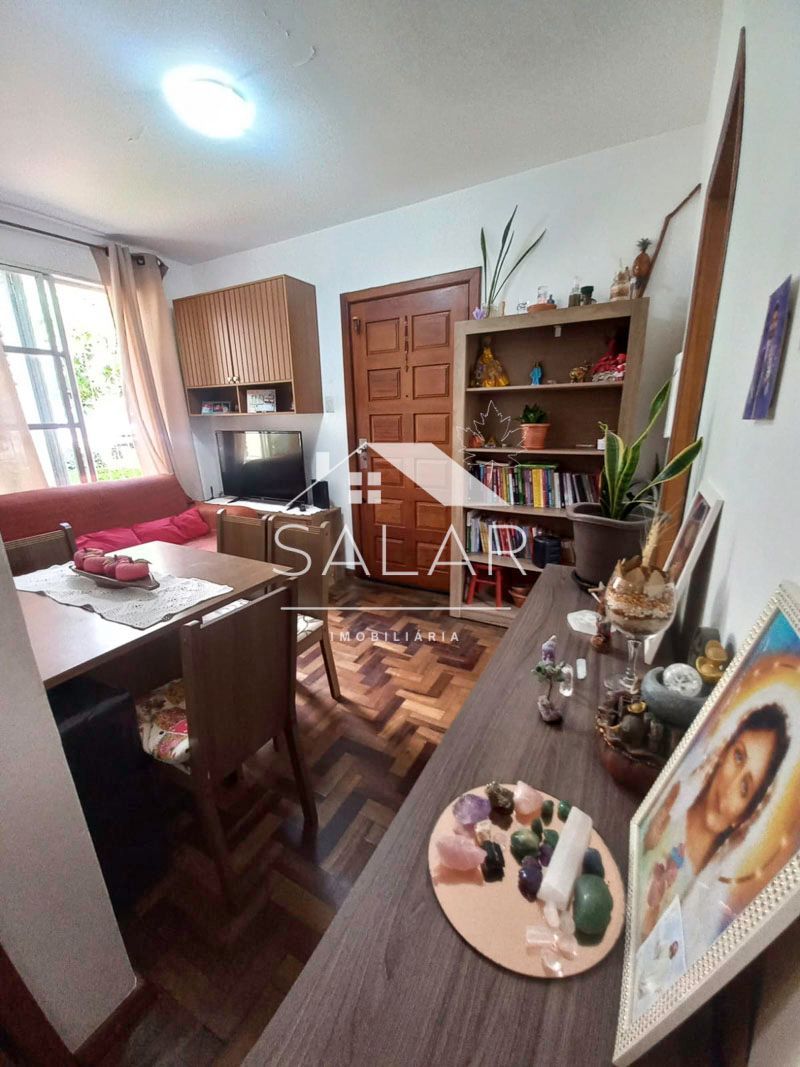 Apartamento de 02 dormitórios no Bairro Vila Ipiranga, Porto Alegre, Rio Grande do Sul