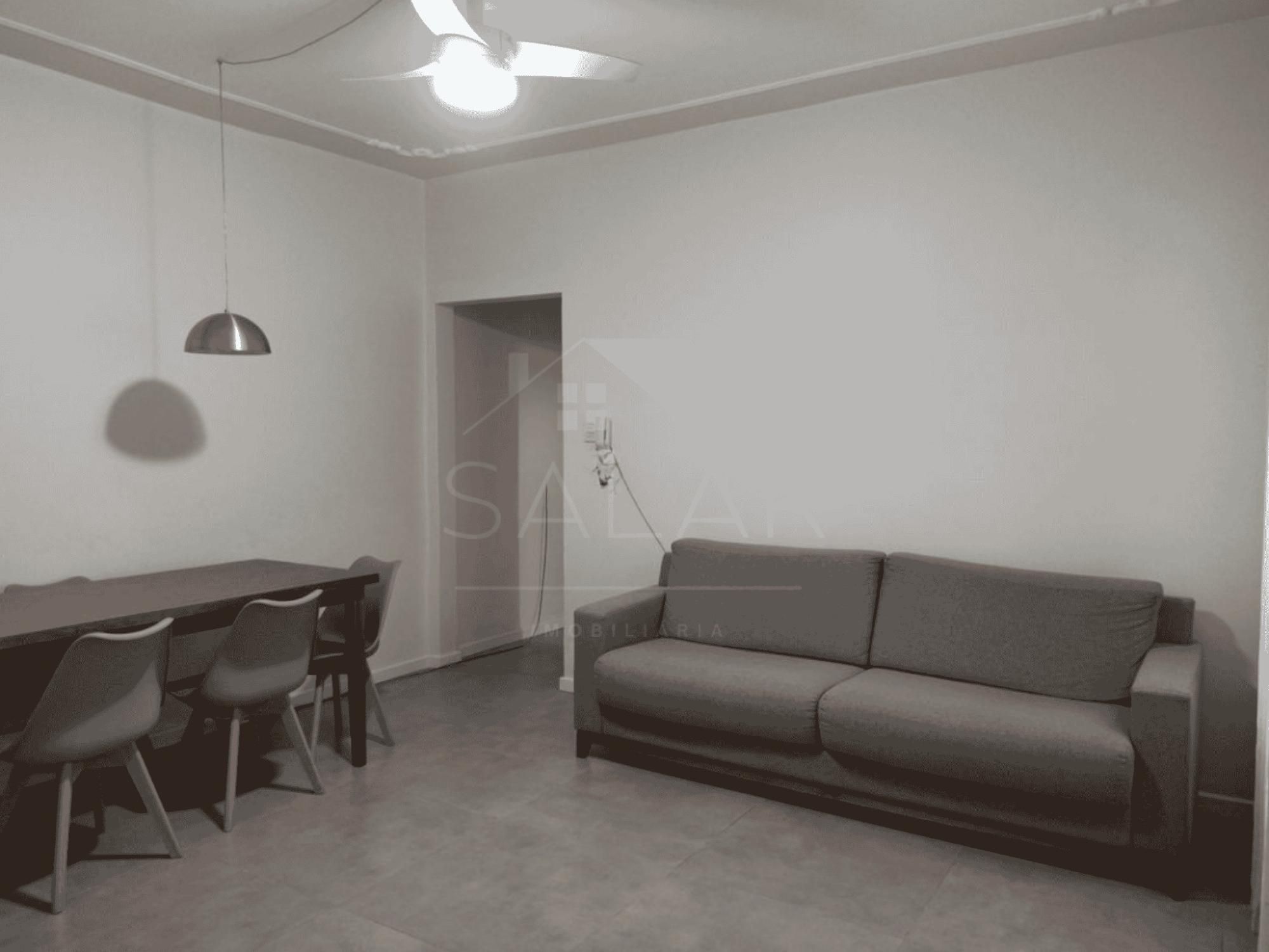 Apartamento com 60m², 2 dormitórios no bairro São João em Porto Alegre para Comprar