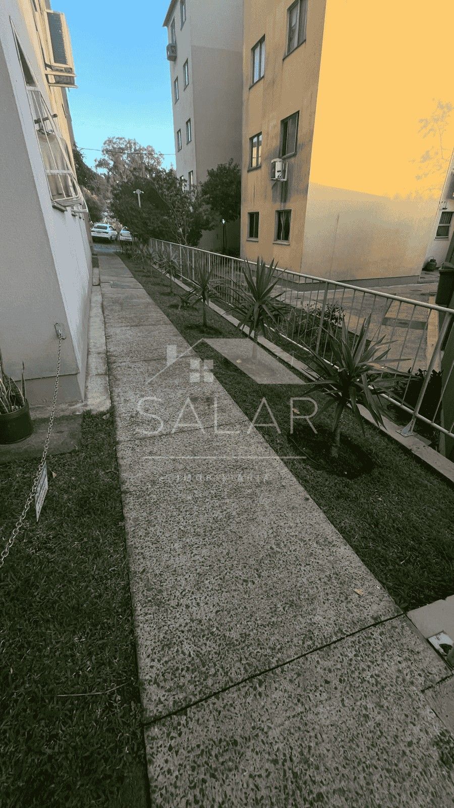 Apartamento com 43m², 2 dormitórios no bairro Vila Nova em Porto Alegre para Comprar