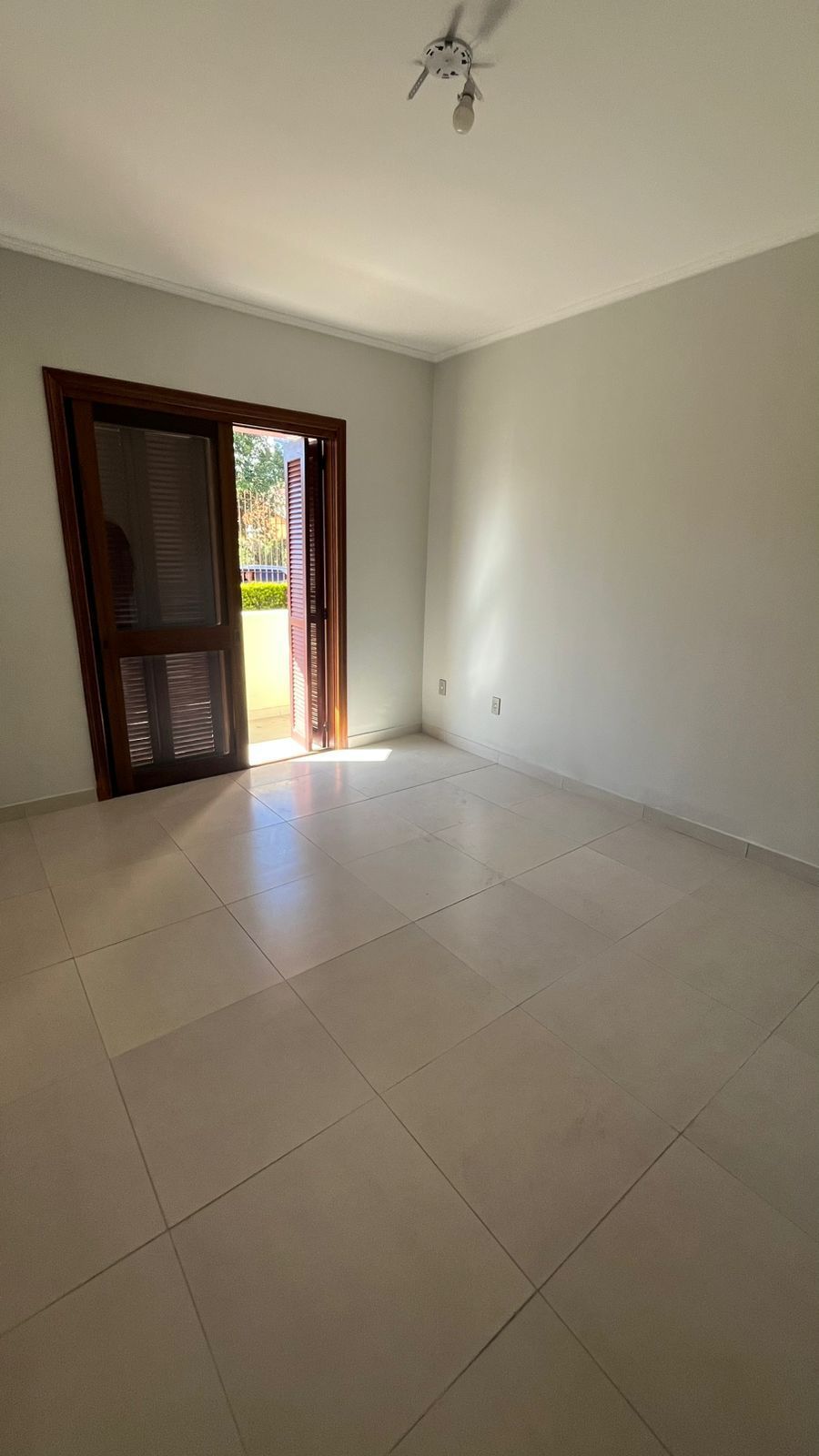 Apartamento com sacada, Bairro Nossa Senhora das Graças, Canoas/RS