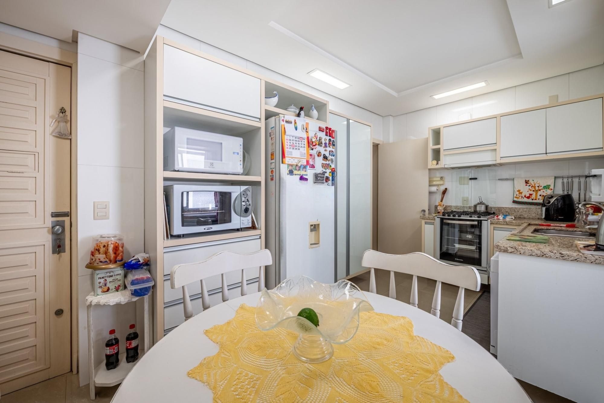 Apartamento, 3 quartos, 216 m² - Foto 10