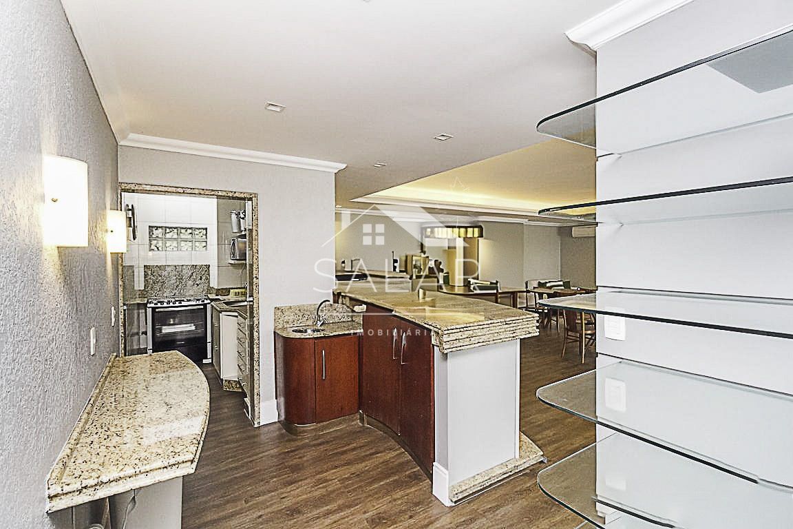 Apartamento de 02 dormitórios, no Bairro Menino Deus, Porto Alegre/RS