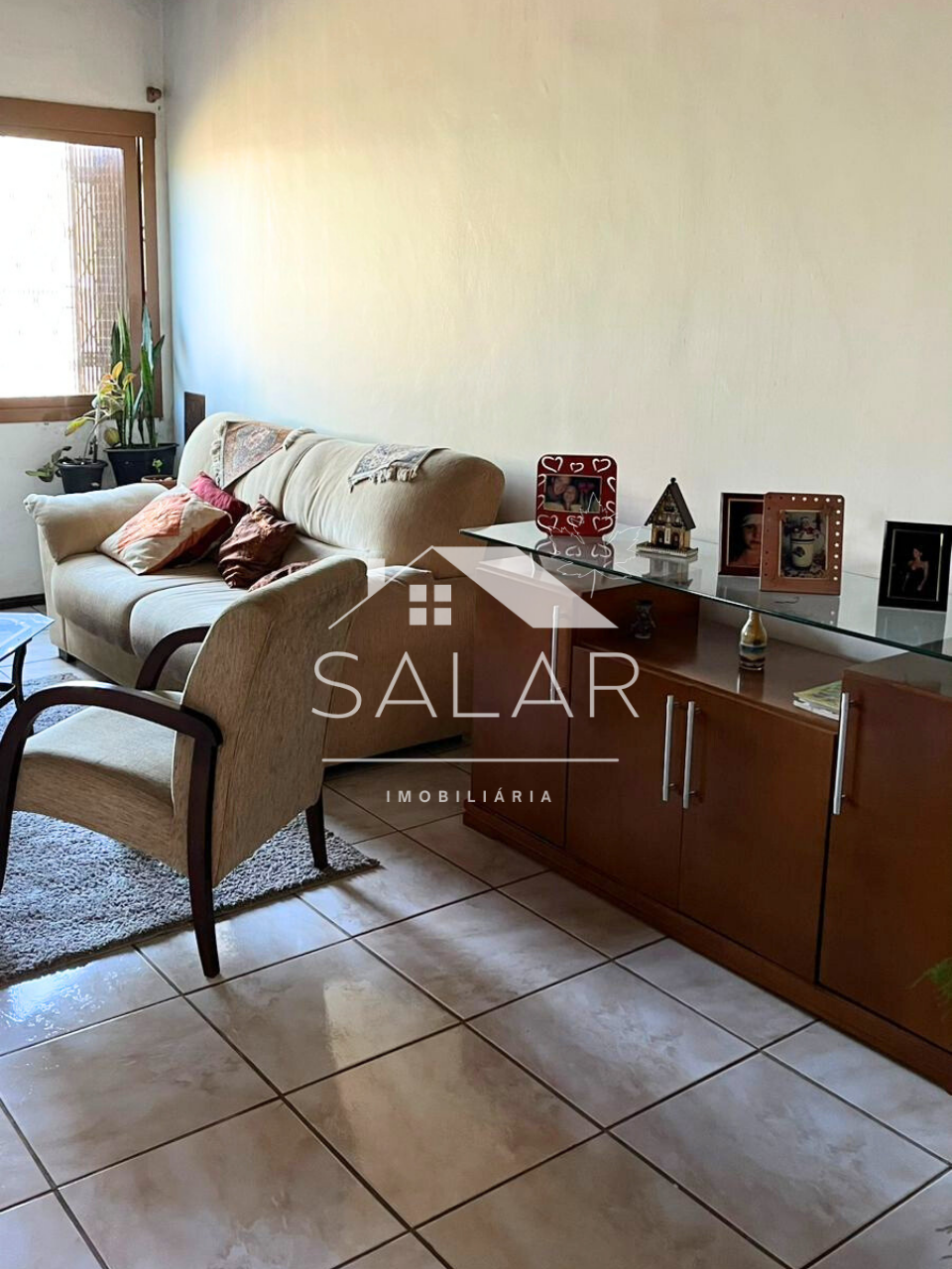 Terreno com duas casas no pátio, Bairro Teresópolis, Porto Alegre, Rio Grande do Sul