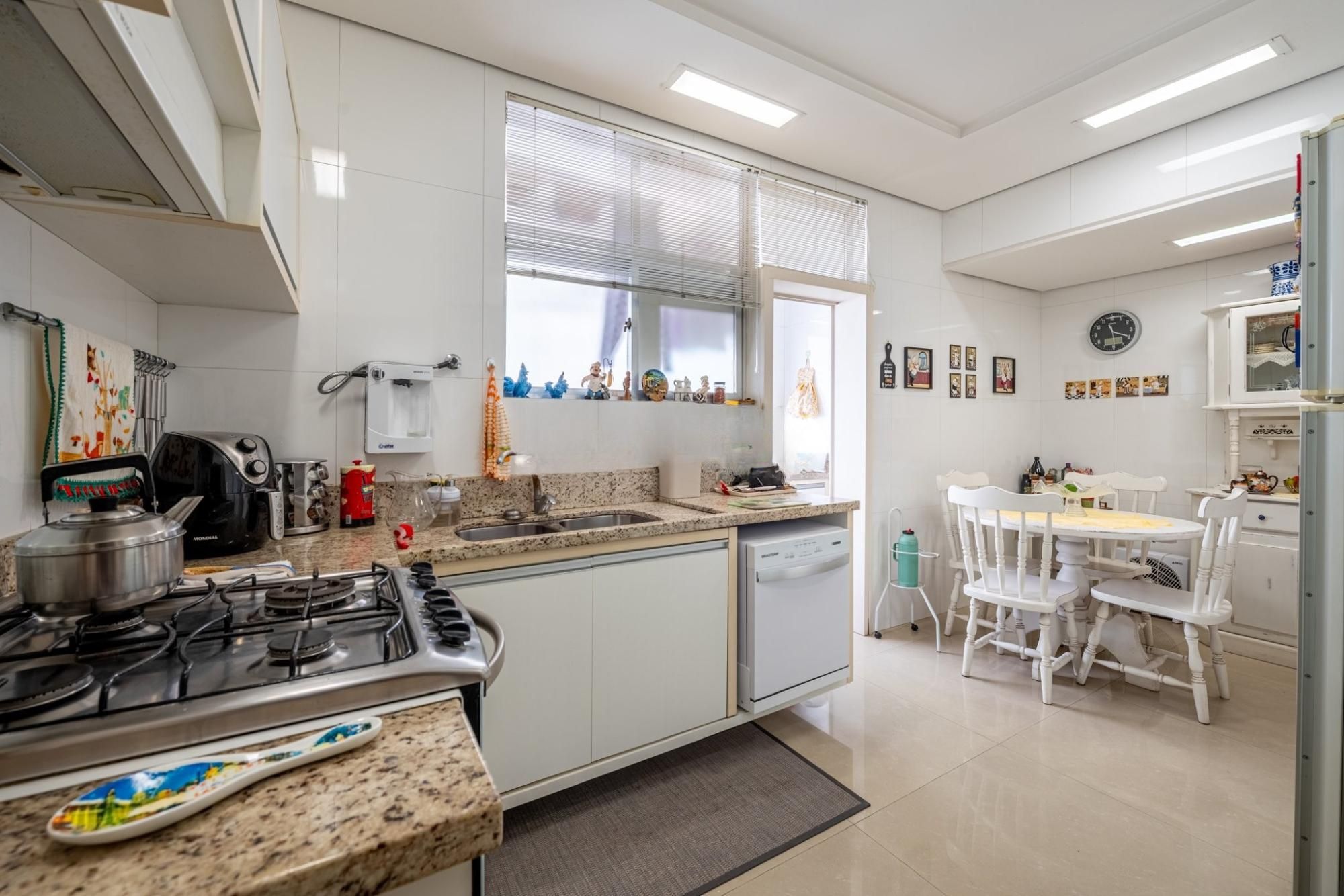Apartamento, 3 quartos, 216 m² - Foto 19