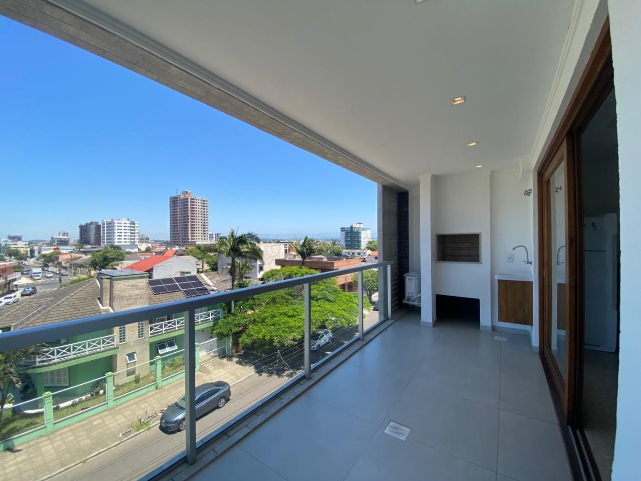 Residencial em Centro, Torres/RS - Foto 1