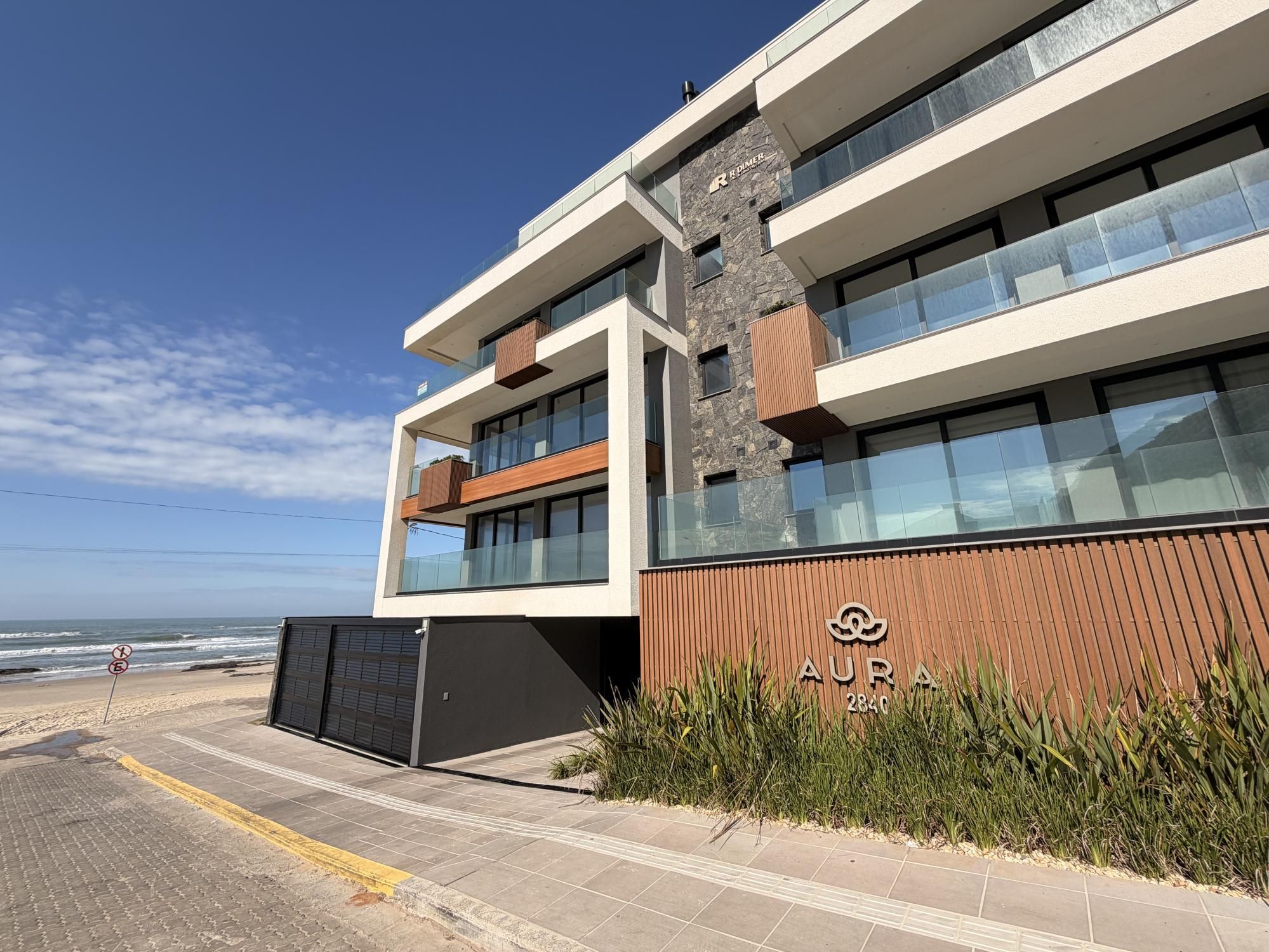 Residencial em Praia da Cal, Torres/RS - Foto 1