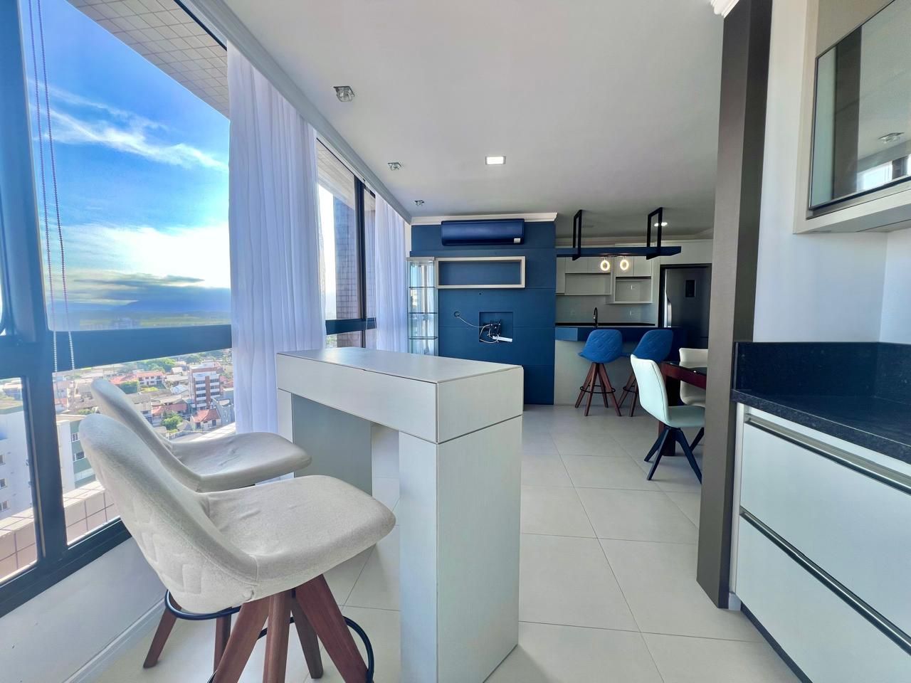 Apartamento à venda no Edifício Del Porto com vista para a Lagoa do Violão