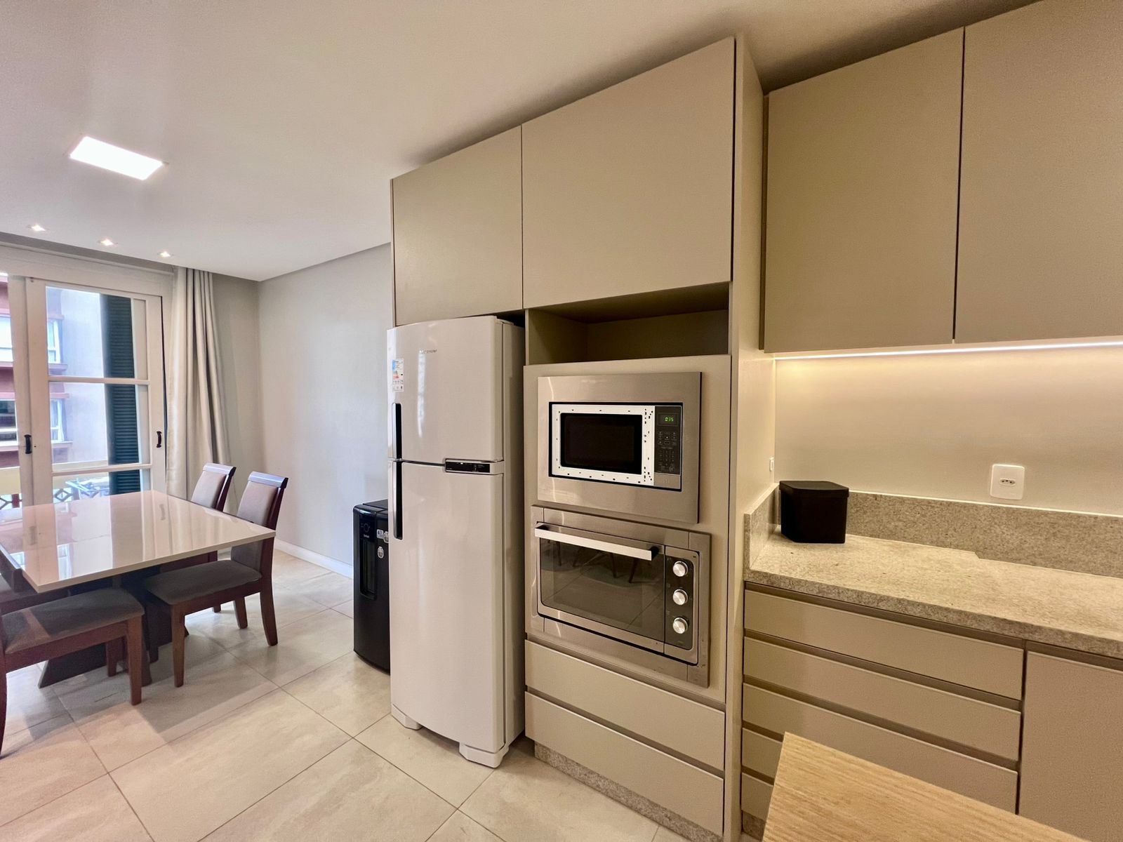 Apartamento Mobiliado 3 Dormitórios a 199m do Mar na Prainha - Torres