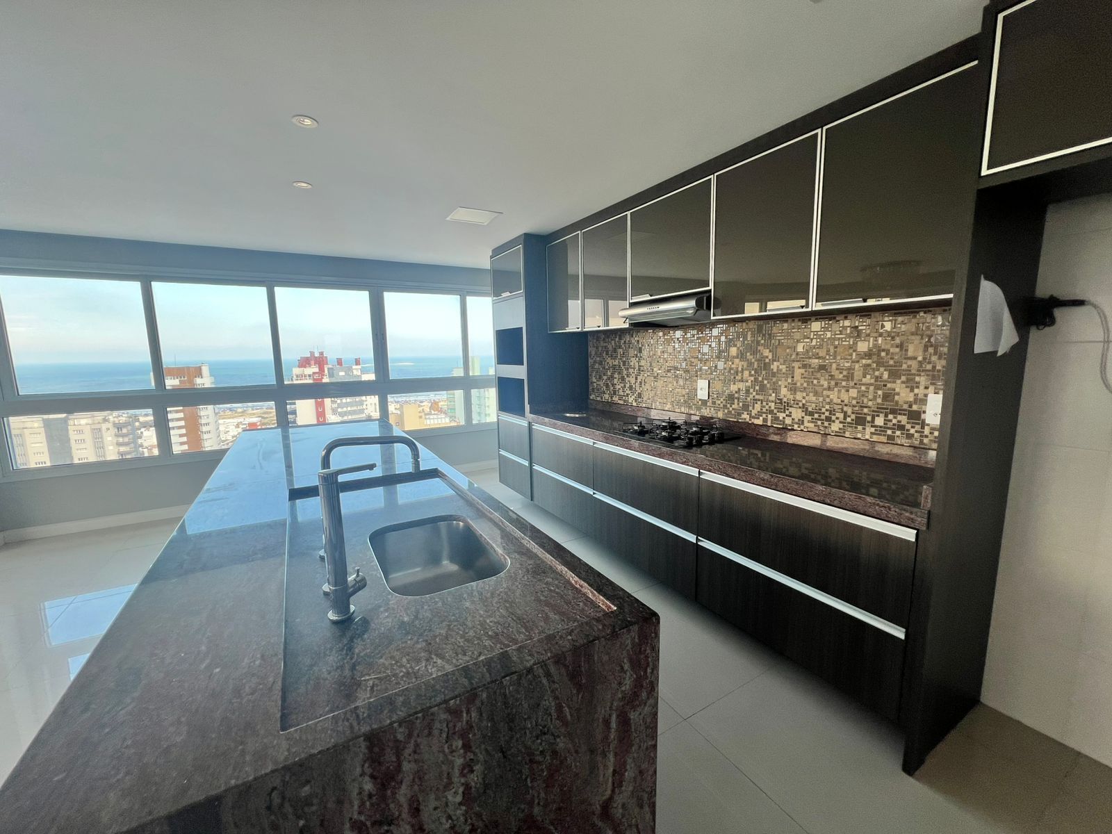 Apartamento Condomínio le Classic, Praia Grande, Torres - foto 2