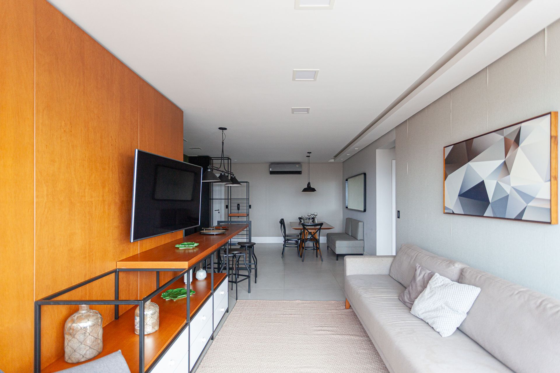 Apartamento de 83m² no 13º Andar do Bellagio Residenziale com Vista para a Lagoa do Violão em Torres