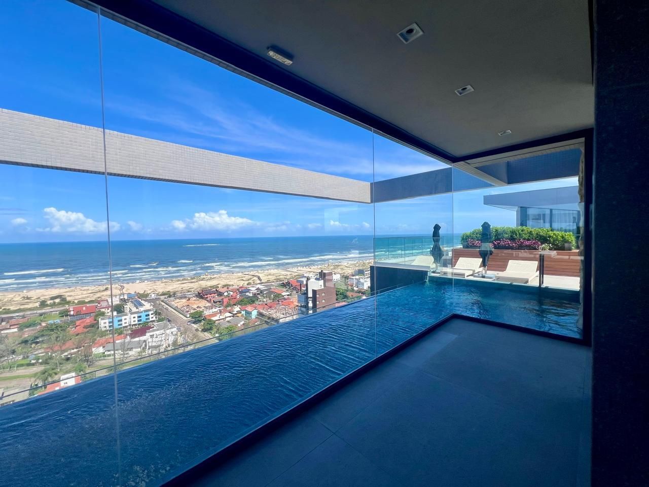 Residencial em Praia Grande, Torres/RS - Foto 1