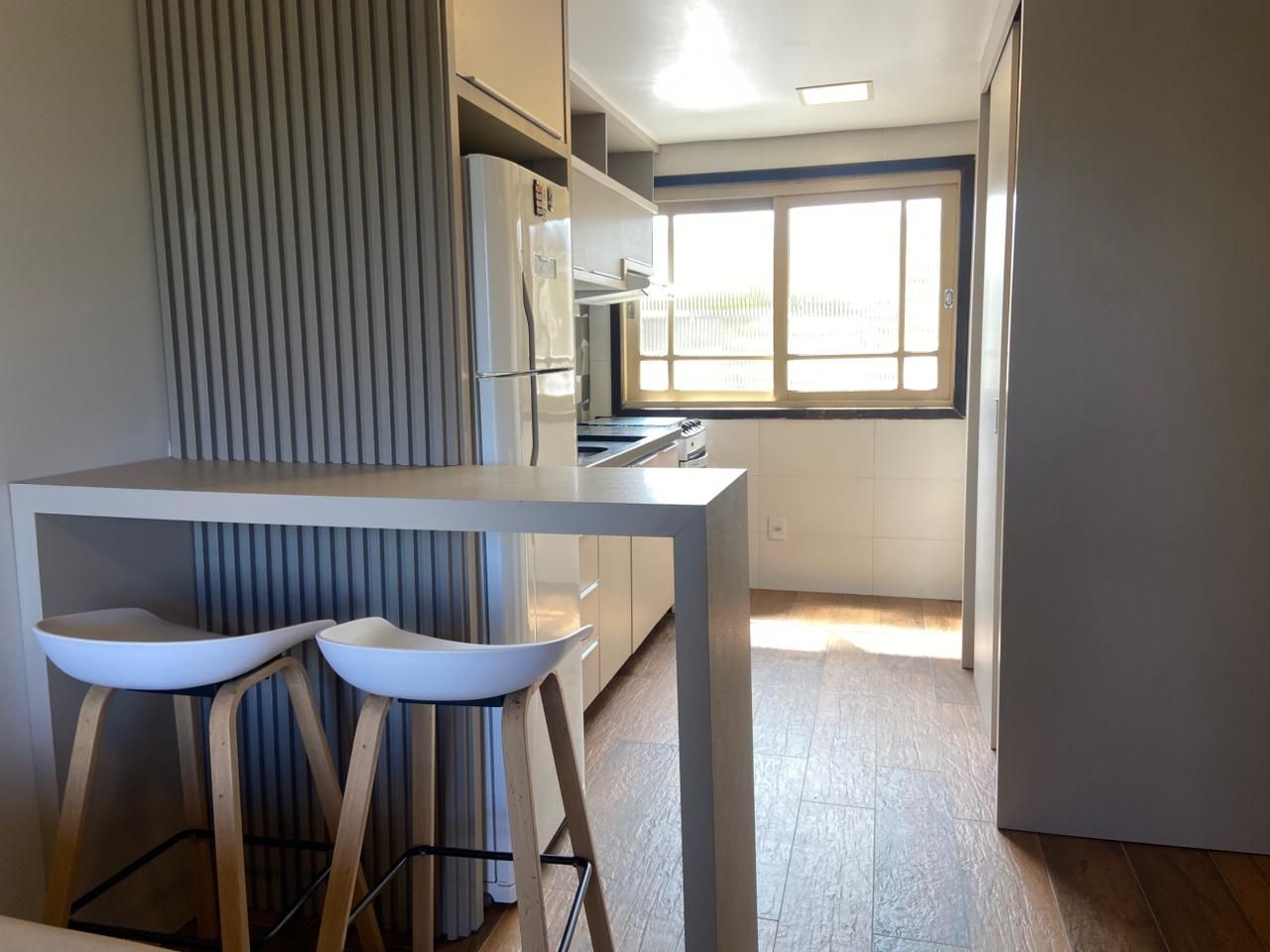 Apartamento 2 Dormitórios com Vista para Lagoa do Violão | 75m² Centro Torres RS