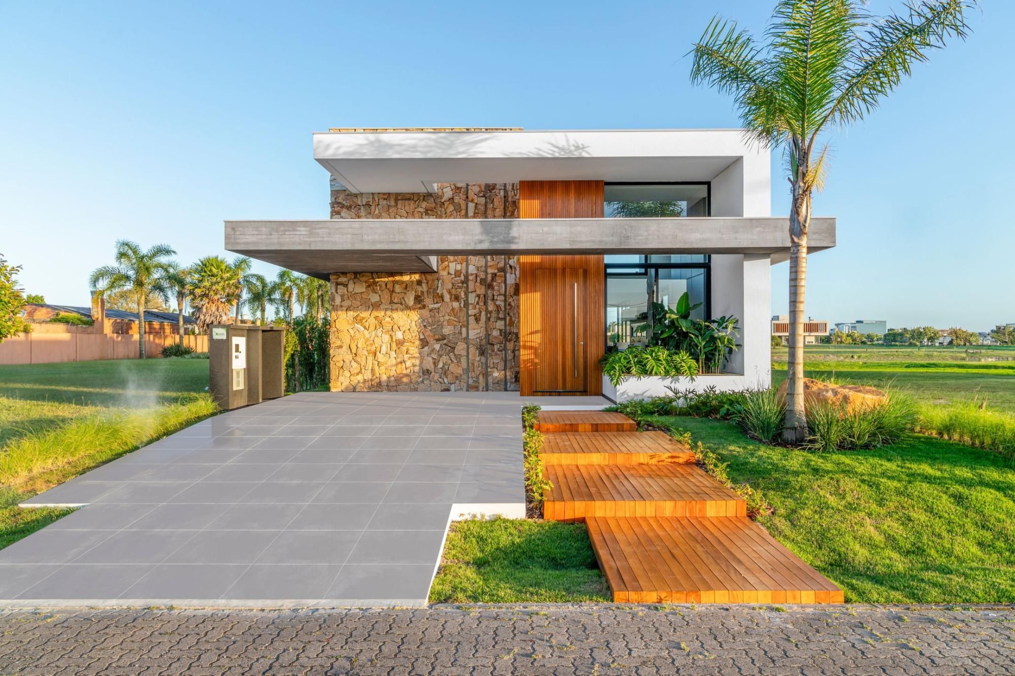 Casa Mobiliada de 218m² com 3 Suítes e Piscina Privativa no Ilhas Park em Torres