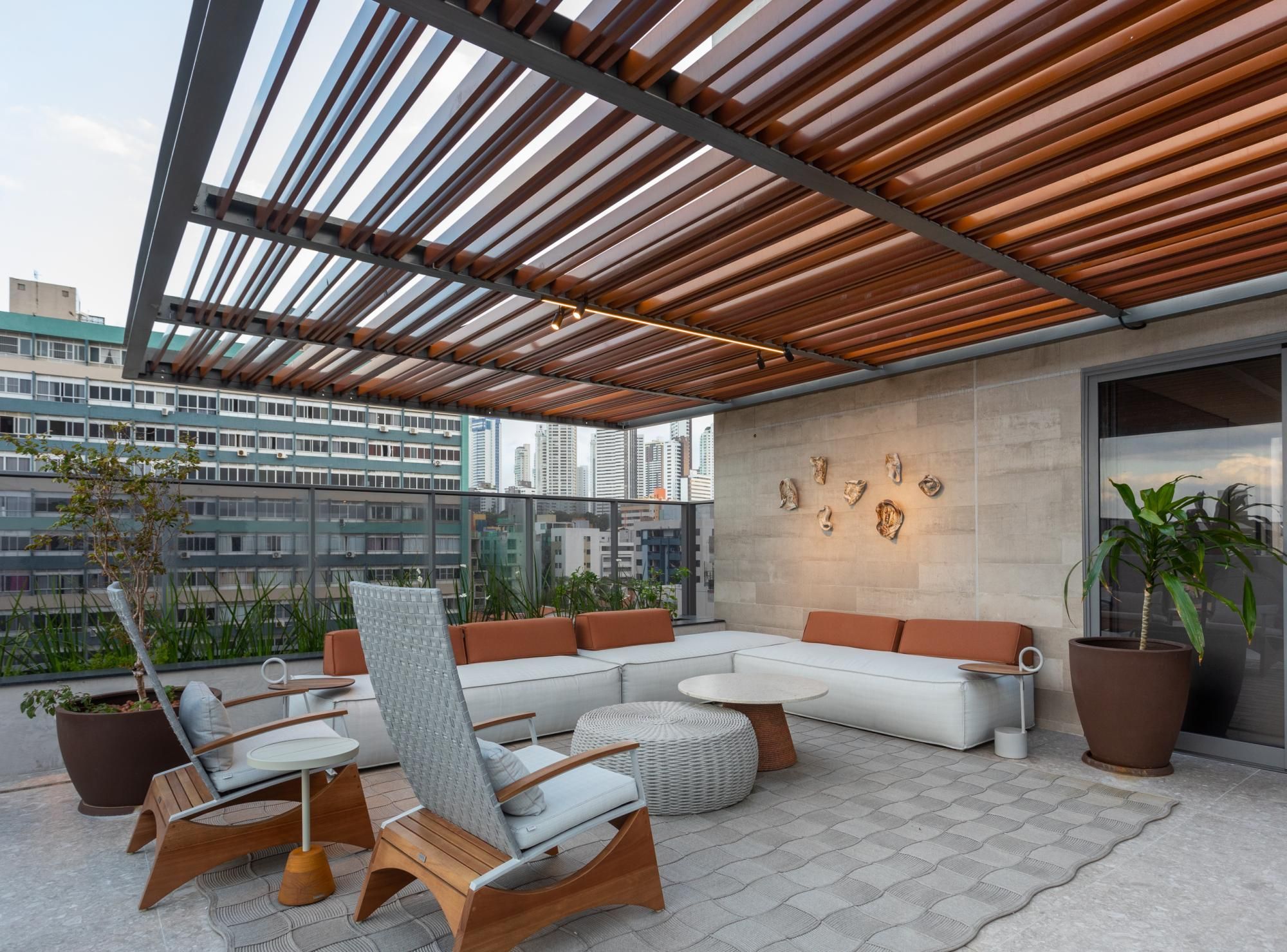 Apartamento à venda com 3 quartos, 226m² - Foto 10