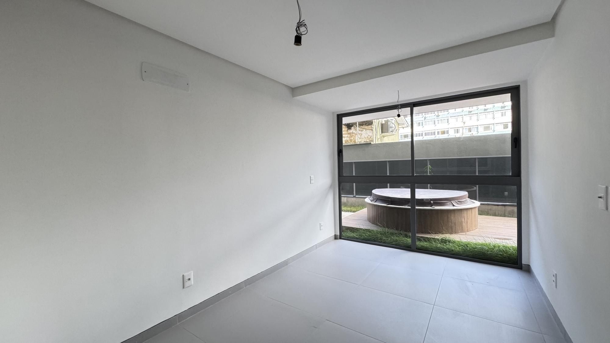 Apartamento à venda com 3 quartos, 226m² - Foto 18
