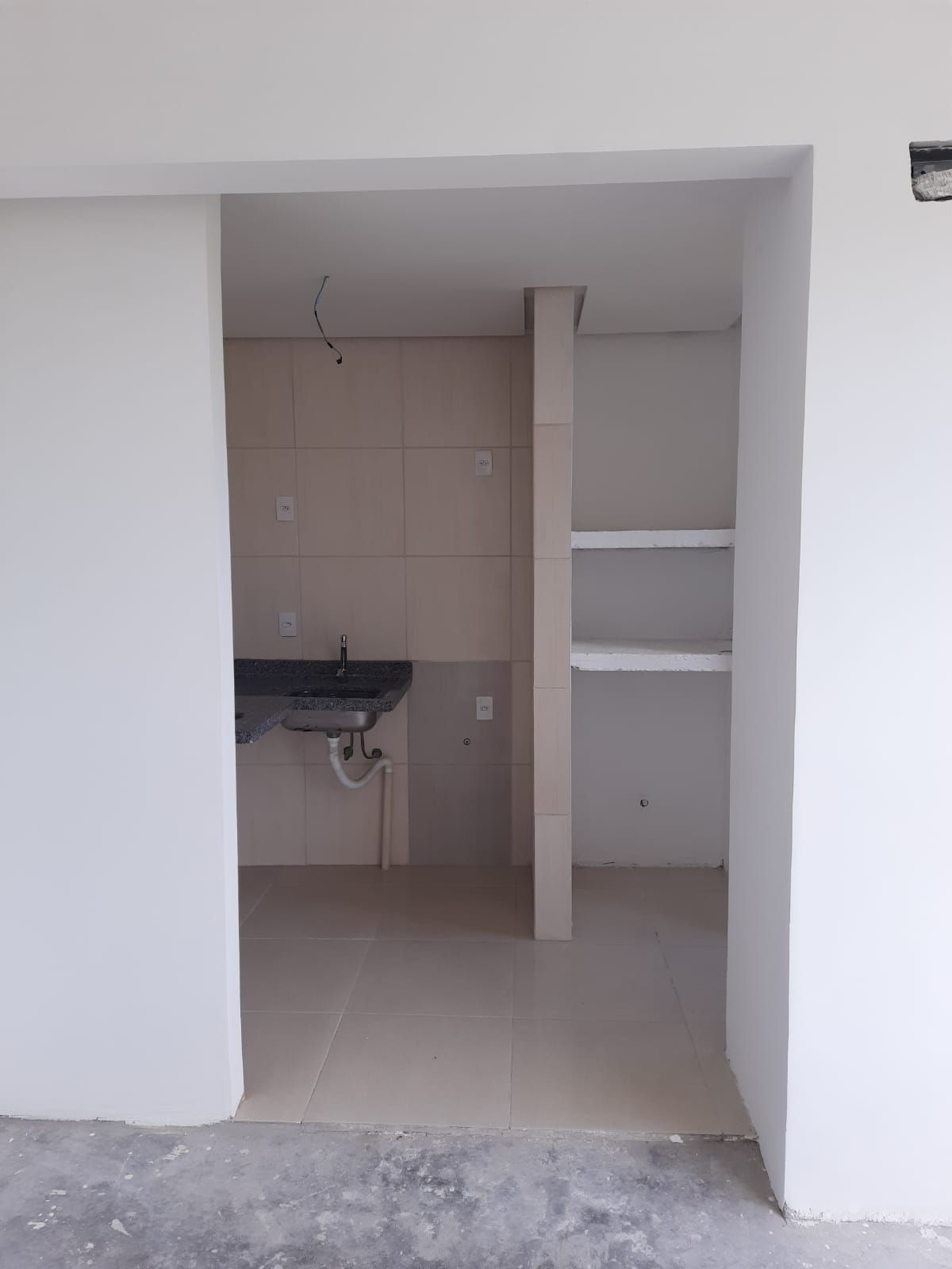 Apartamento à venda com 1 quarto, 42m² - Foto 12