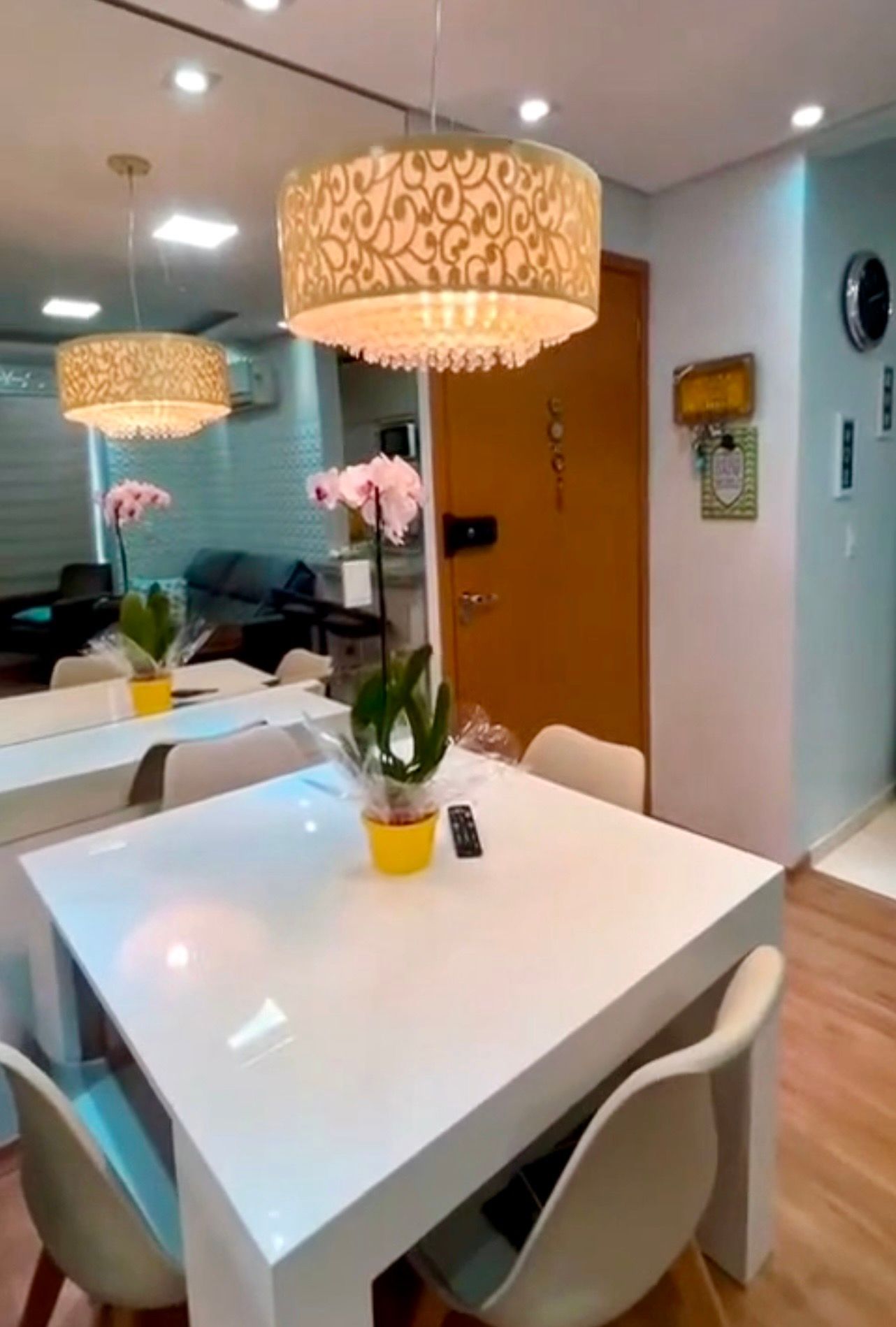 Apartamento com Sacada Linda Vista Morro Santana com 1 vaga de garagem