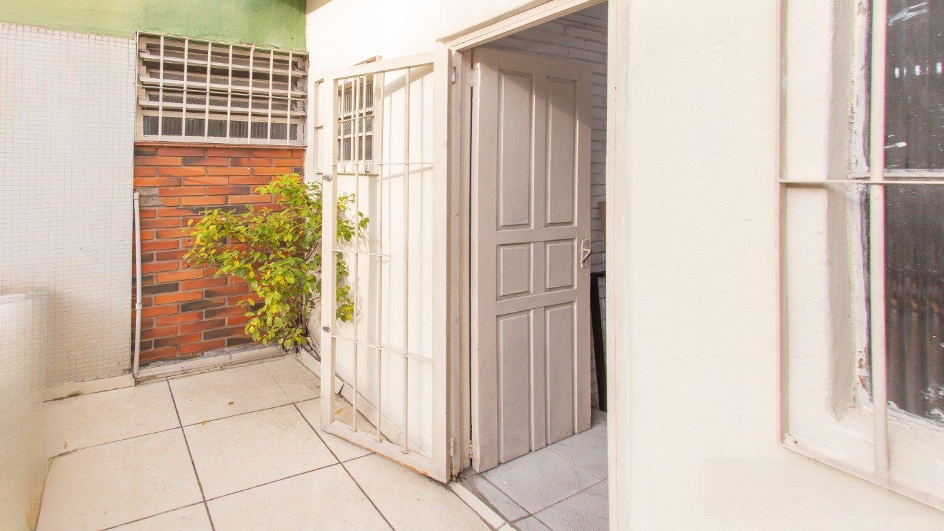 Apartamento Garden com 3 dormitórios no Bairro Floresta - Galeria 19