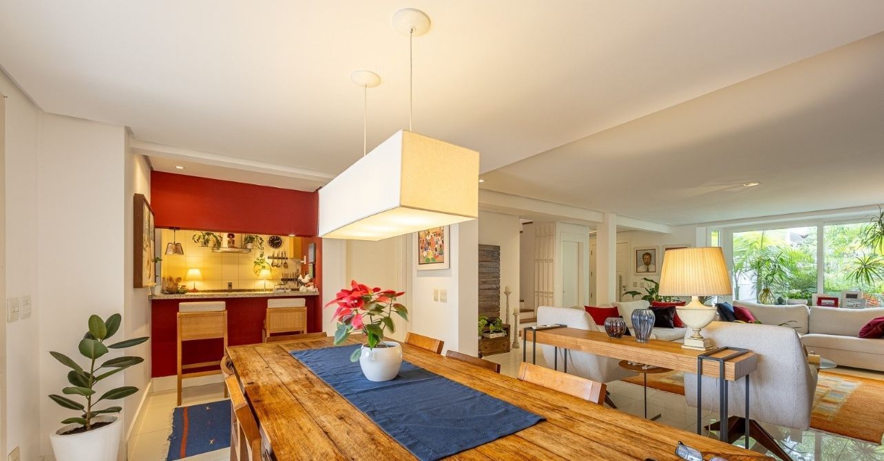 Casa em Condomínio com 3 quartos e 324m² à venda na  Rua João Caetano