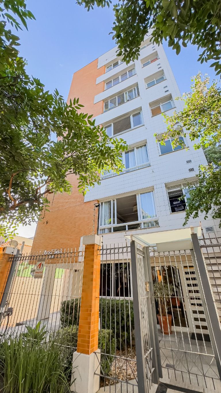 Apartamento de 2 dormitórios, 1 vaga dupla e elevador no bairro Santa Cecília — foto 2