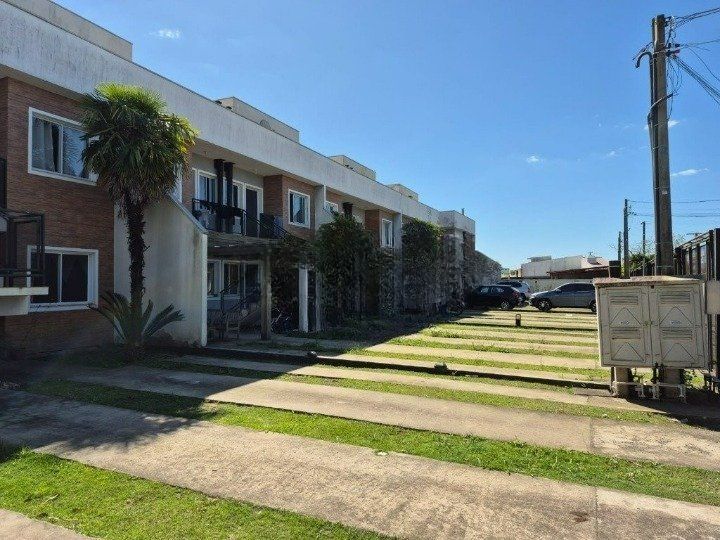 Apartamento, 2 dormitórios no bairro Olaria em Canoas para Comprar