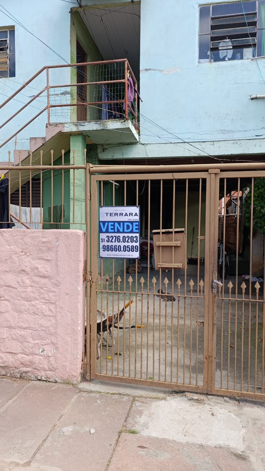 Casa mista com 6 quartos e 2 vagas no bairro Santa Rosa