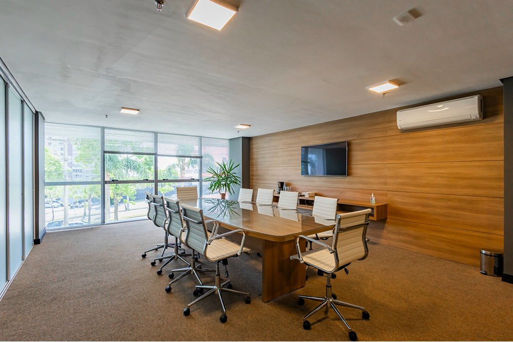 2443271.jpeg