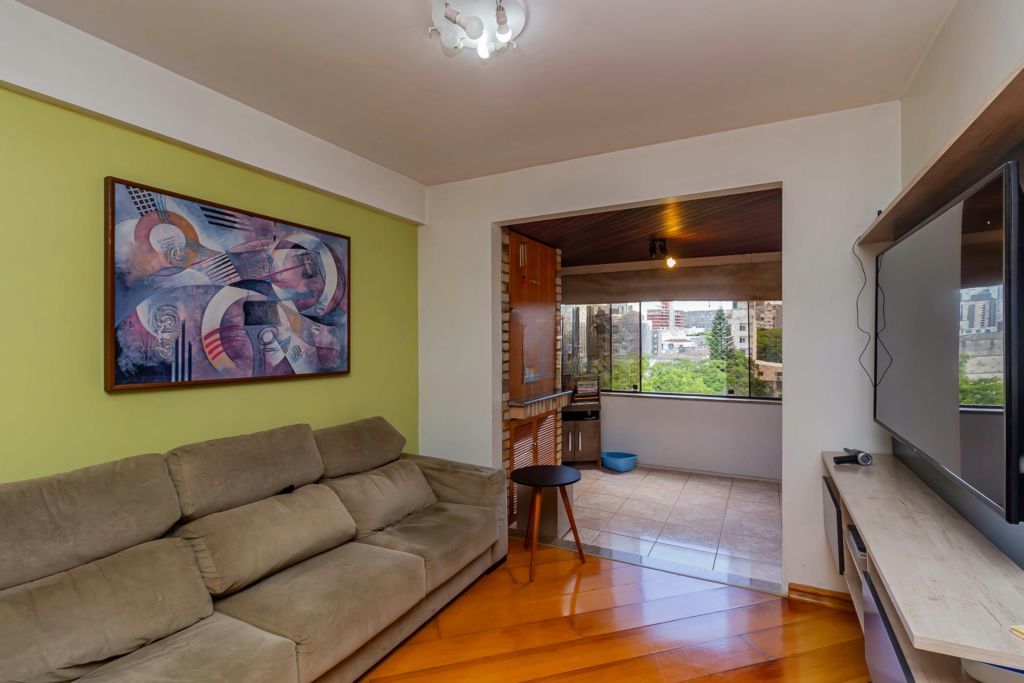 Apartamento 2 dormitórios, 1 vaga, churrasqueira  e 77m² na José do Patrocinio.