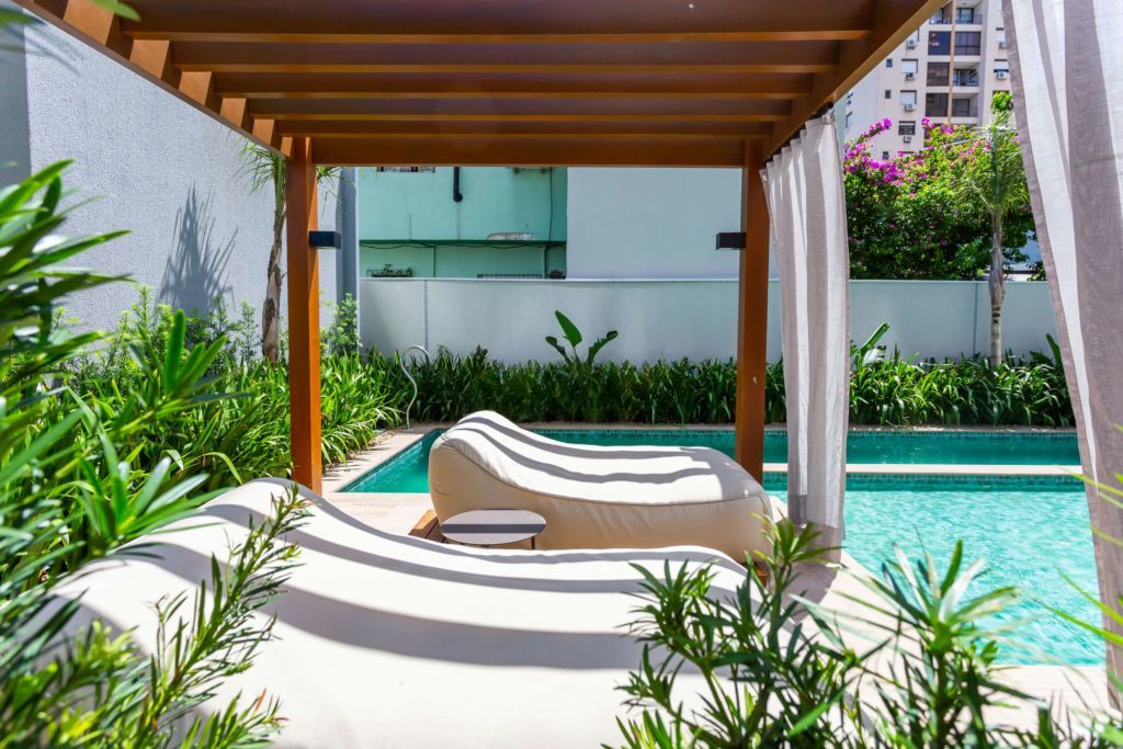 Apartamento com Elevador, Piscina, 1 Quarto no Bairro Partenon.