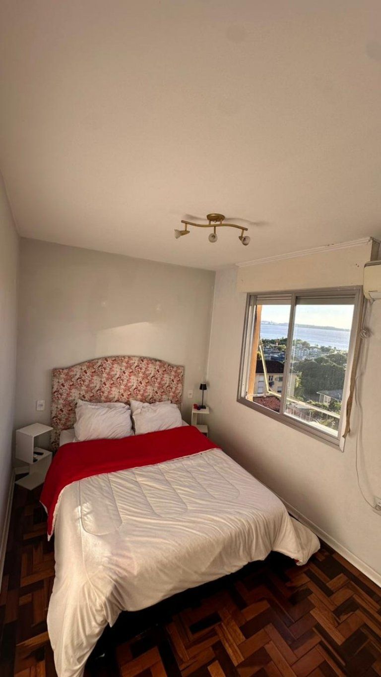 Apartamento com 2 quarto, 51m², 1 vaga à venda no bairro Cristal, Porto Alegre.